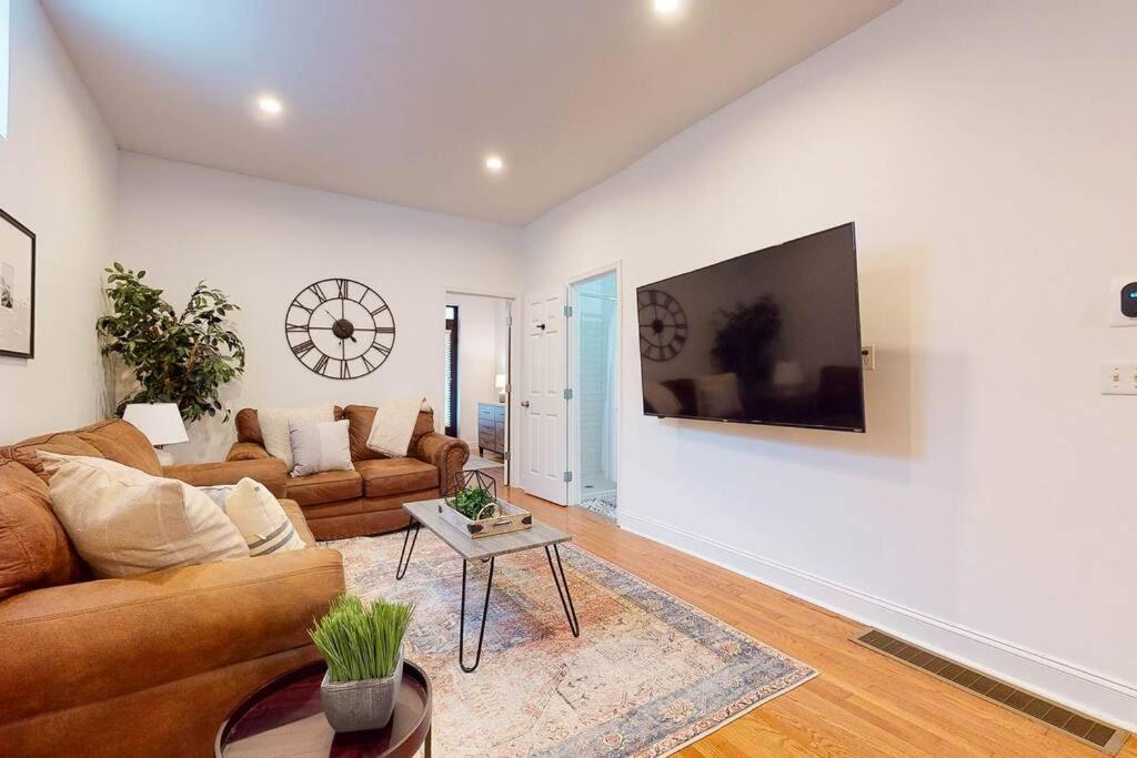 Private Home-Backyard-Parking Near Nulu Downtown Луисвил Екстериор снимка